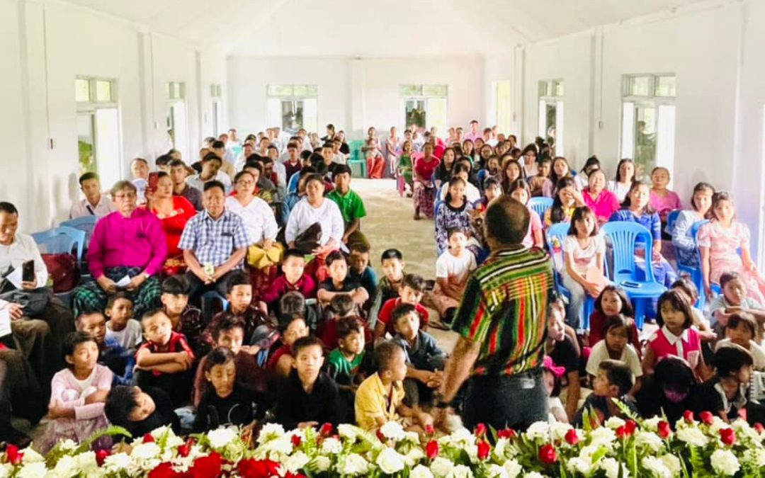 Zion gemeente in Myanmar gebouwd met behulp van het Albastenfonds